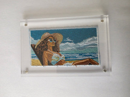 Custi Embroidered 