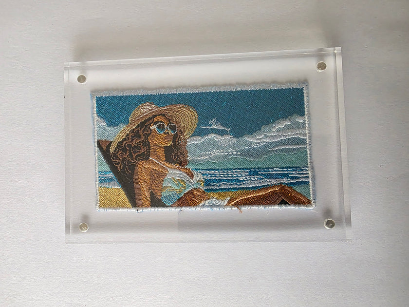 Custi Embroidered 