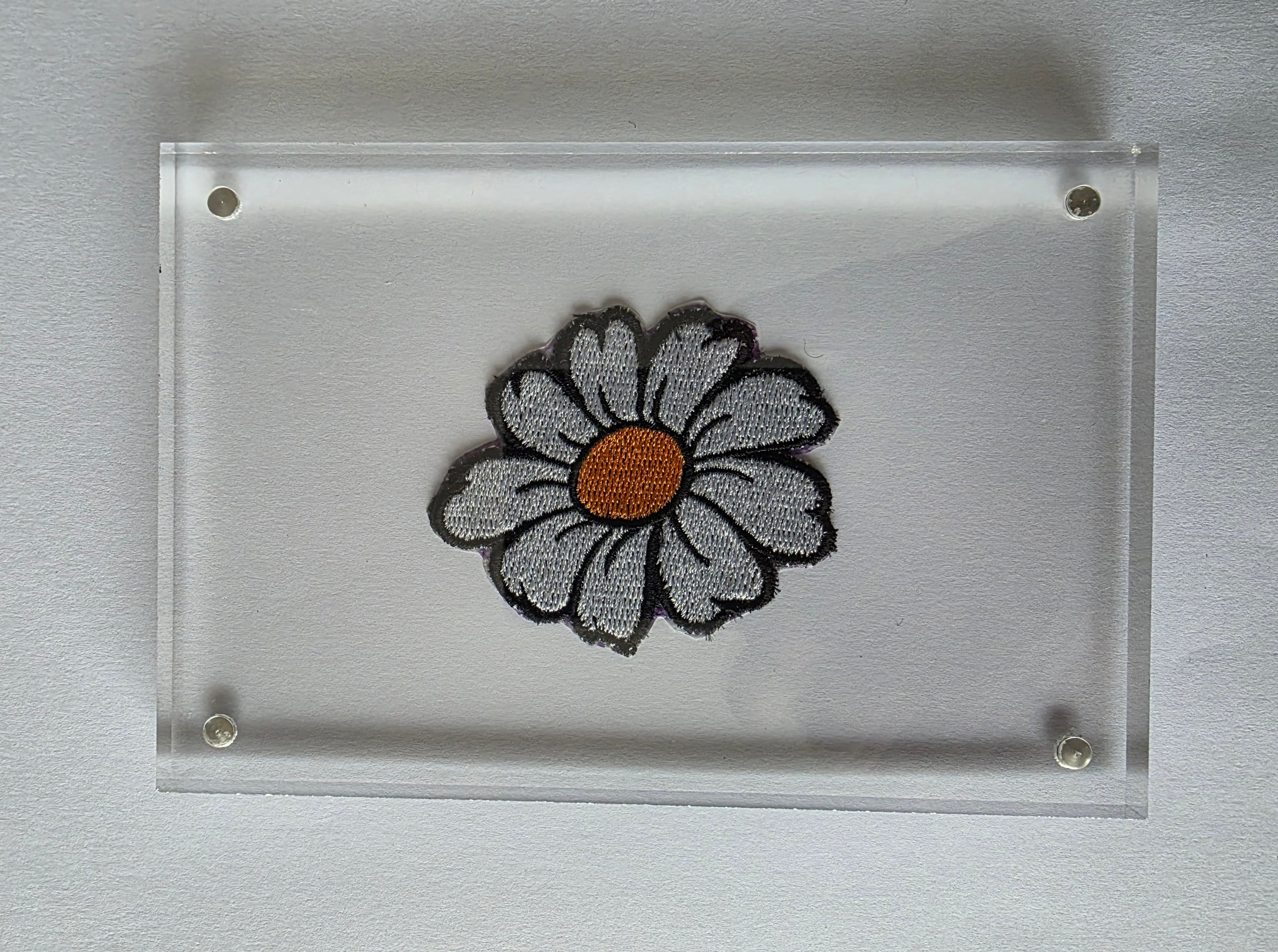 Custi Embroidered 